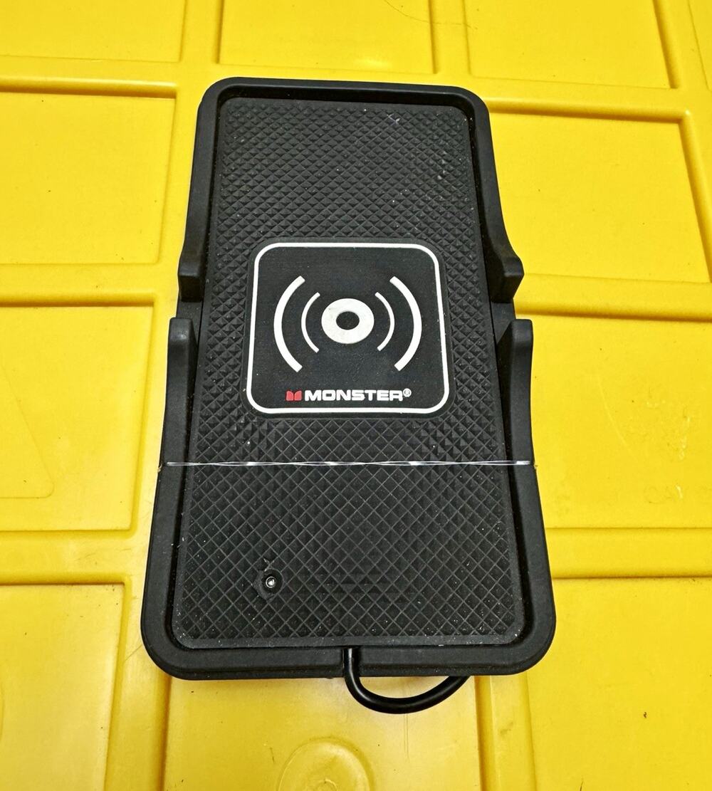 Monster Qi Wireless Charging Pad, Black Matte, USB w/ 3ft Charging Cable
